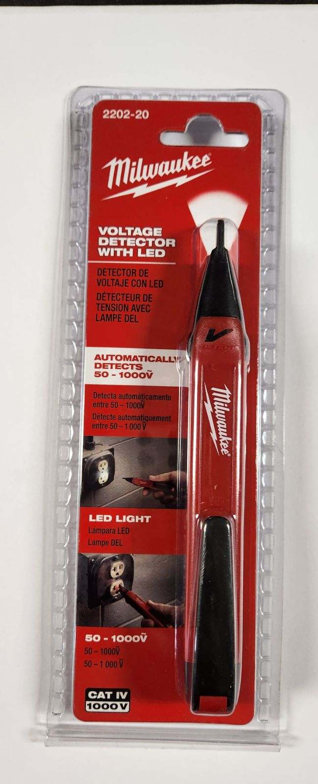 Milwaukee Detector with LED-New overstock | The Tool Store