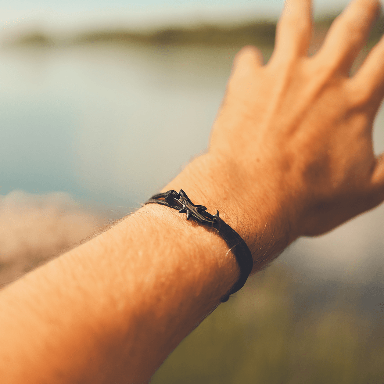 Great White Clasp (Deep Sea Edition) - The Tool Store