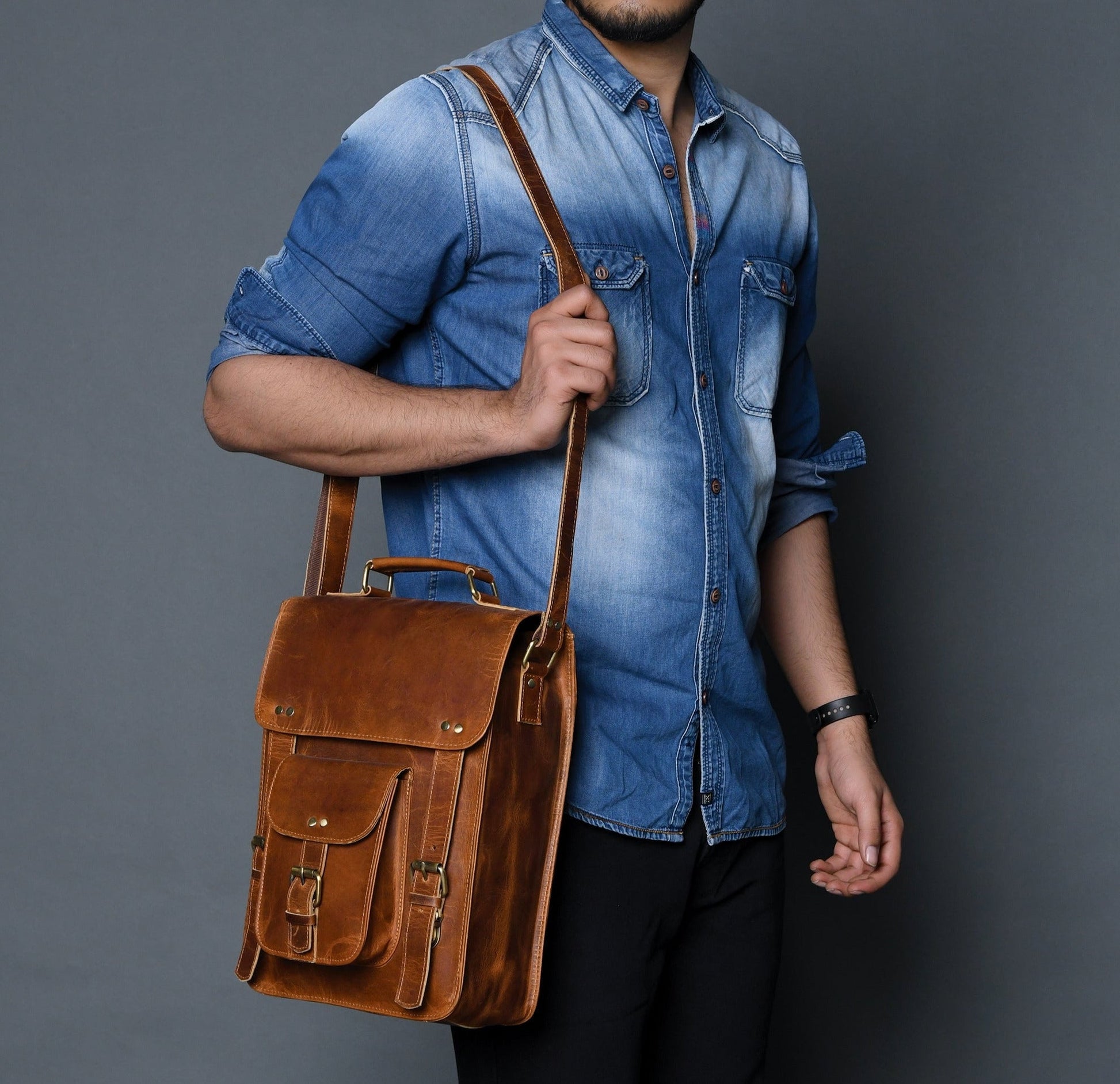 Front Pocket Daily Messenger Bag - The Tool Store