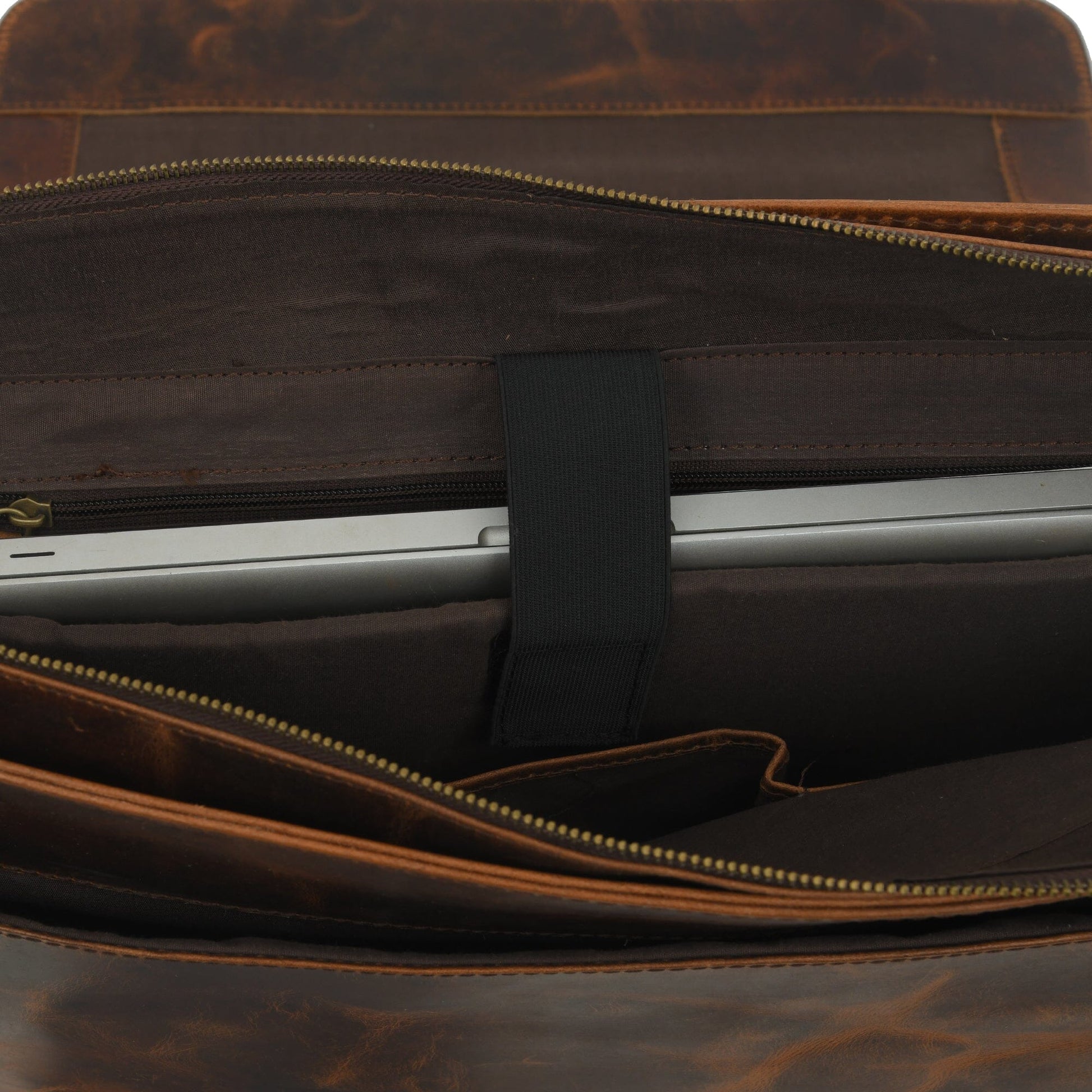 Dakota Rugged Briefcase Messenger - The Tool Store