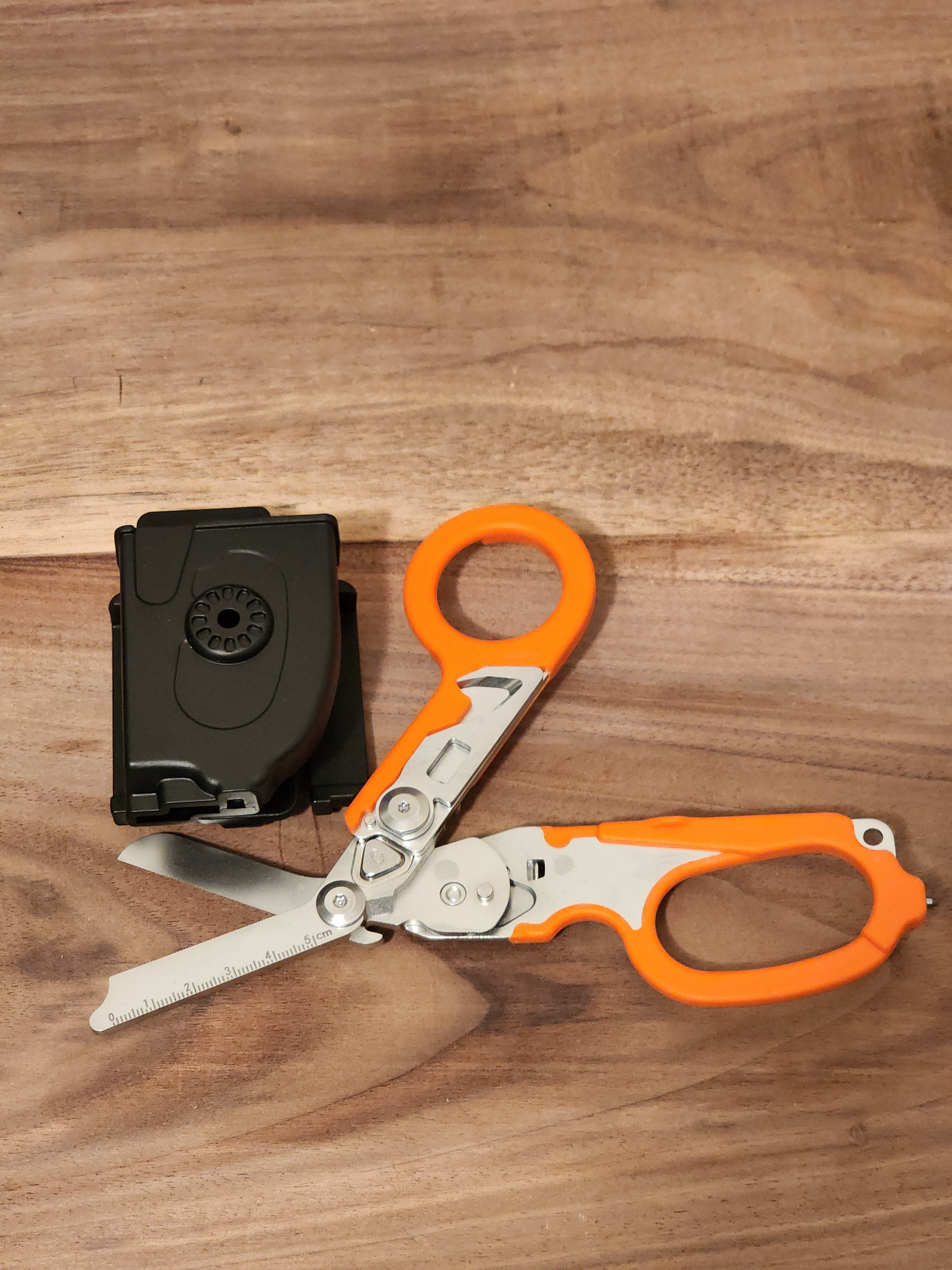 6in1 Emergency/Trauma Shears/ Scissors | The Tool Store