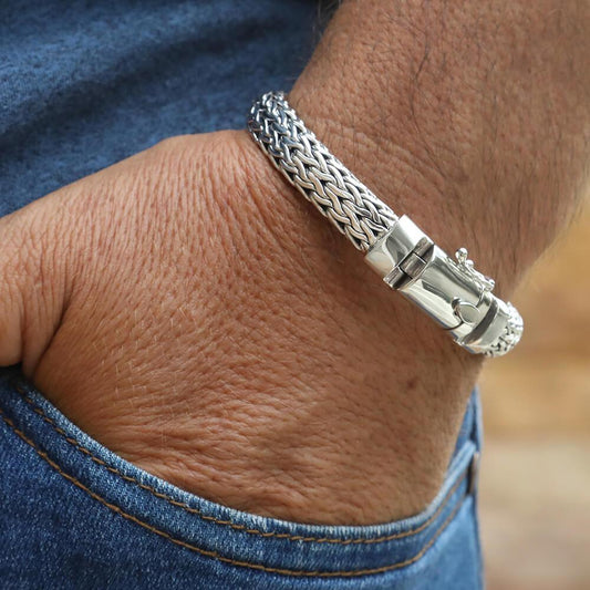 Silver Lightning - The Tool Store