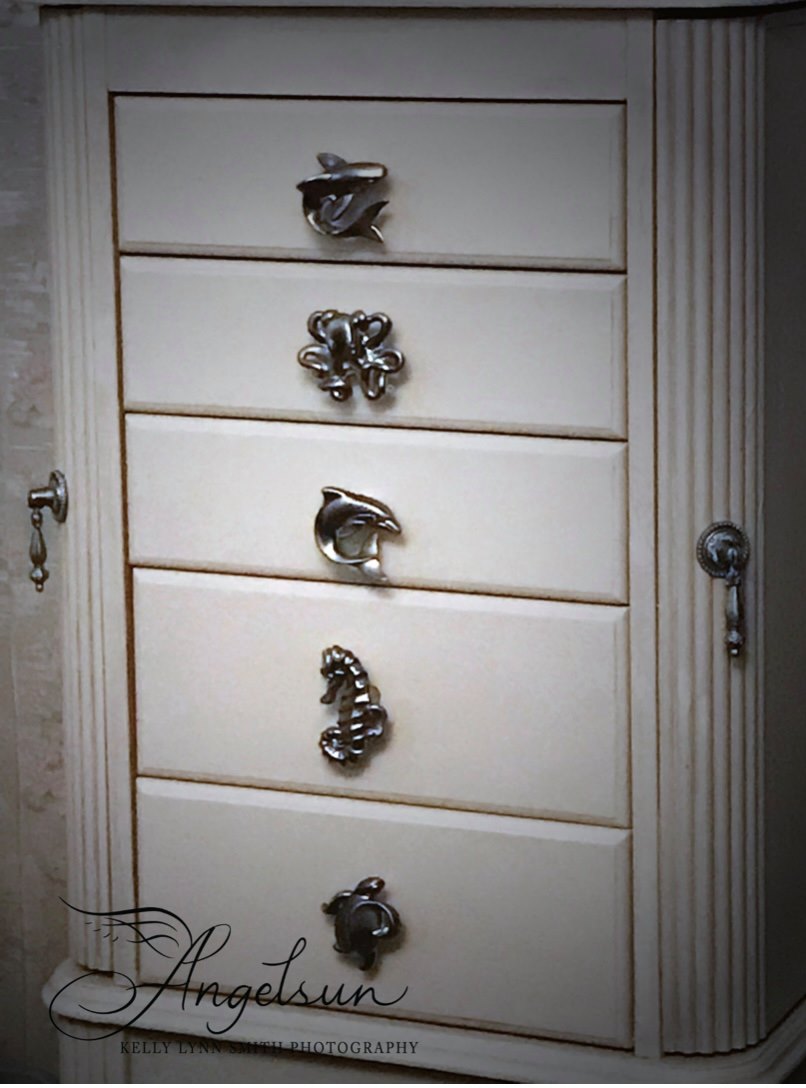 Seahorse Drawer Pulls and Knobs- Seahorse Handles, Nautical Drawer Pulls , Coastal Drawer Pulls, Sea Life Cabinet Knobs, Ocean Themed Draw Pulls - The Tool Store