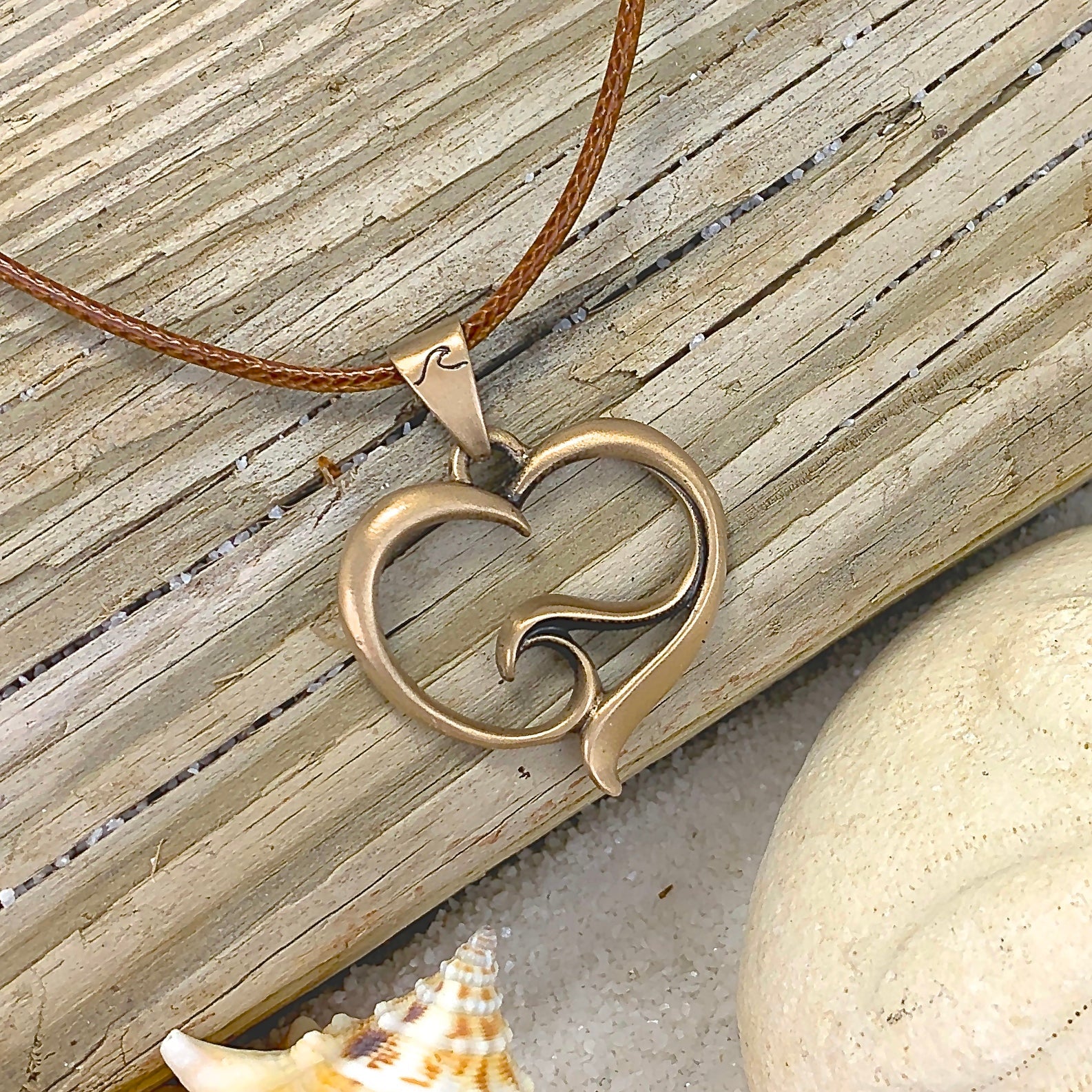 Ocean Wave Necklace for Women - Heart of The Ocean Pendant, Ocean Lover Gifts, Sea Life Jewelry, Heart with Wave Necklace - The Tool Store