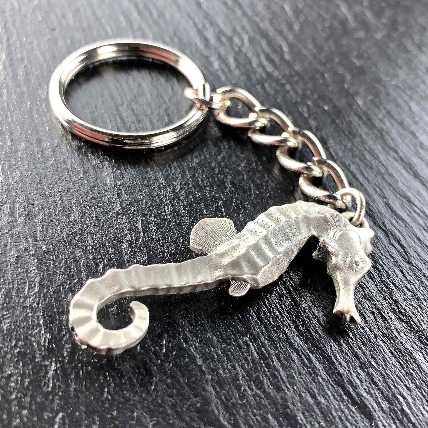 Seahorse Keychain for Women and Men- Seahorse Gifts for Women, Seahorse Key Ring, Seahorse Charm, Gifts for Ocean Lovers, Sea Life Keychain - The Tool Store