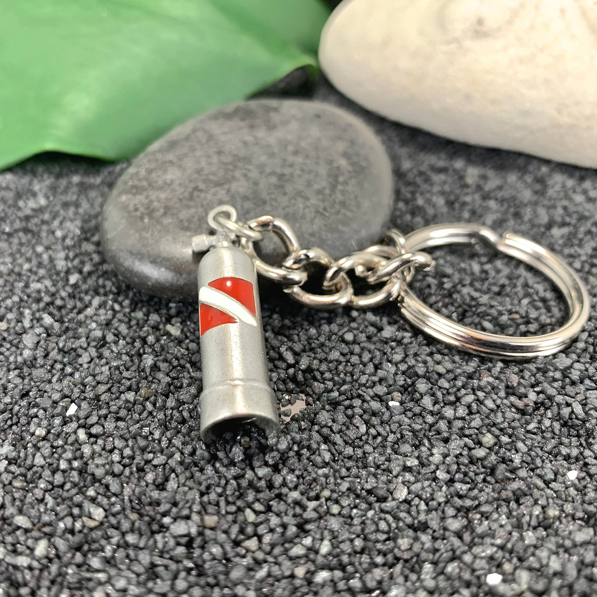 Scuba Tank Keychain with Dive Flag, Scuba Diving Key Chain, Scuba Diving Gift, Scuba Tank Key Fob with Dive Flag, Gifts for Divers, Scuba Tank Lanyard - The Tool Store