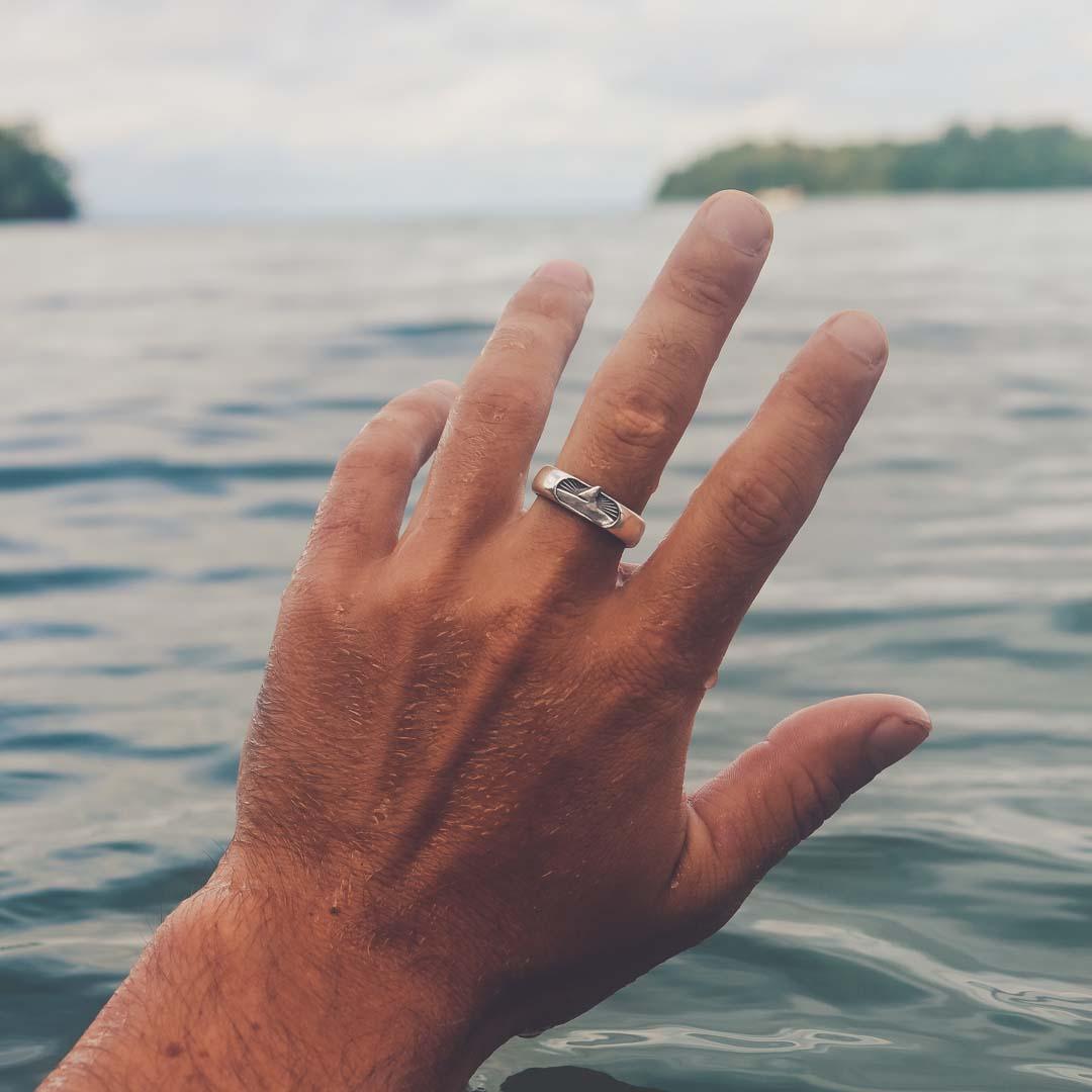 Shark Tracker Ring - The Tool Store